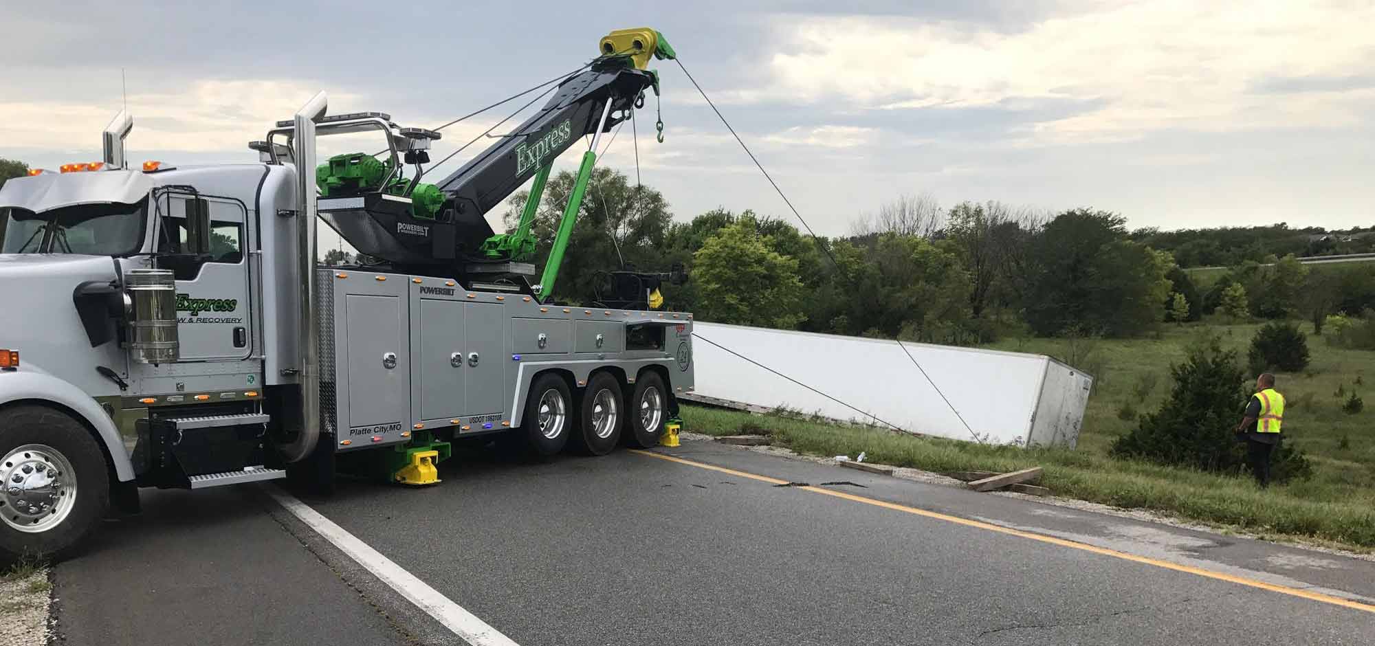 Tow Truck Towing Semi